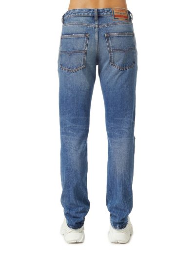 1995 - ג׳ינס בגזרה ישרה - כחול