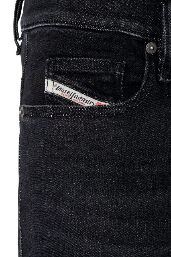 די סטורט ג׳ינס בגזרת סקיני - שחור