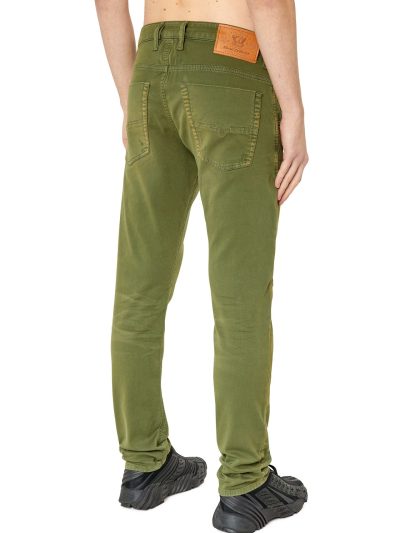 קרולי ג׳וג ג׳ינס בגזרה צרה - חום בהיר-ירוק