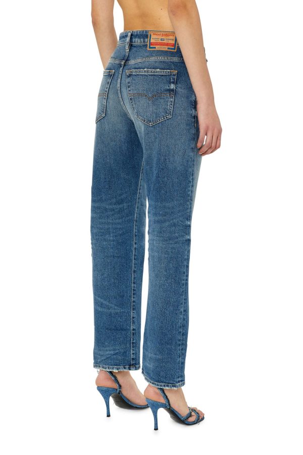 1999 - ג׳ינס בגזרה ישרה ורחבה - כחול