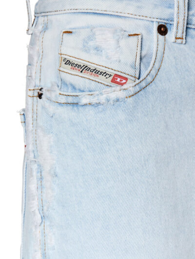 2000 - וויידי ג׳ינס בגזרה רחבה ומתרחבת - כחול בהיר