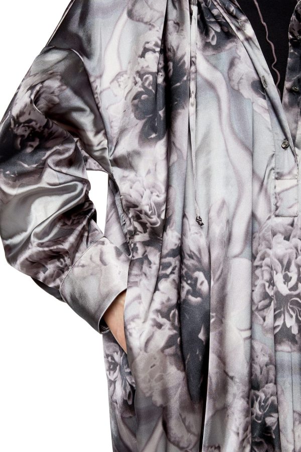 שמלה א-סימטרית מסאטן ושיפון בהדפס פרחוני - אפור